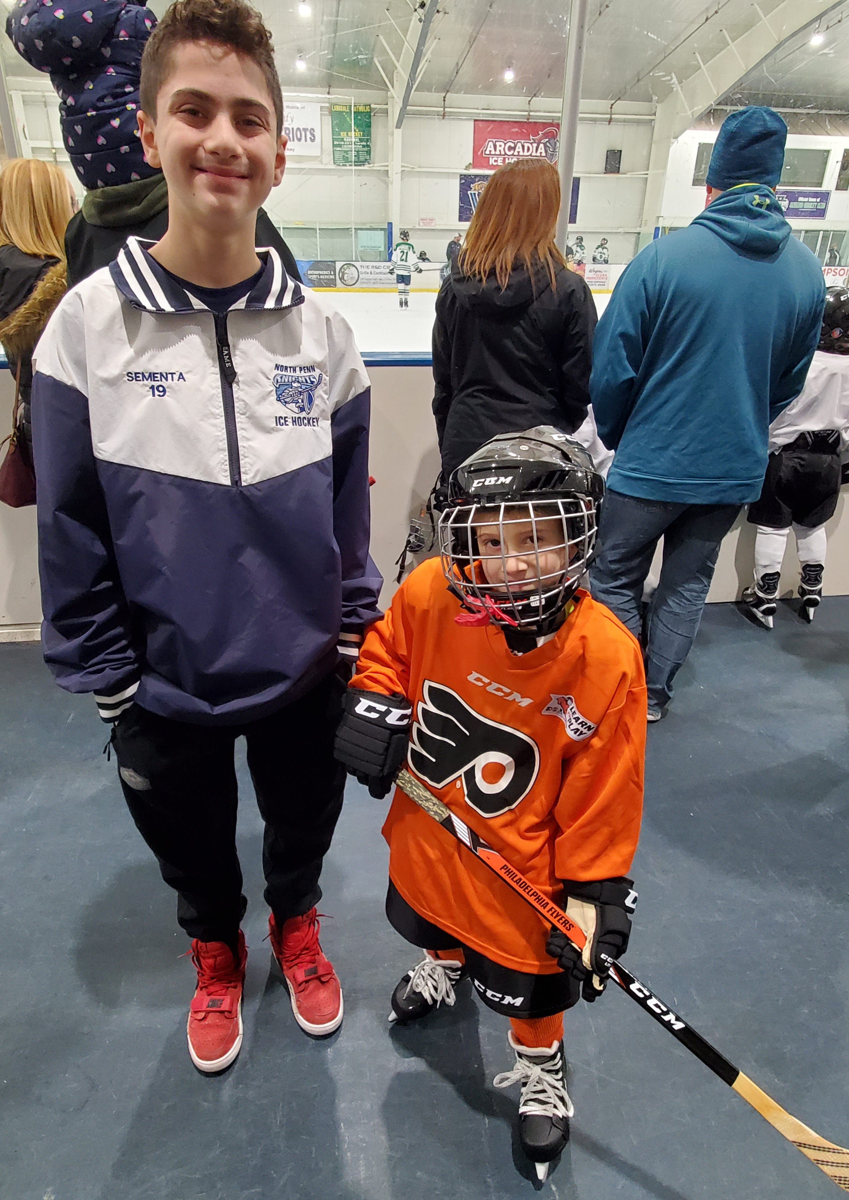 Flyers Learn to Play with Kyle